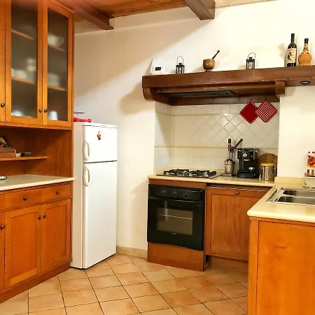 Le Rondinelle Nocleg ze śniadaniem *
